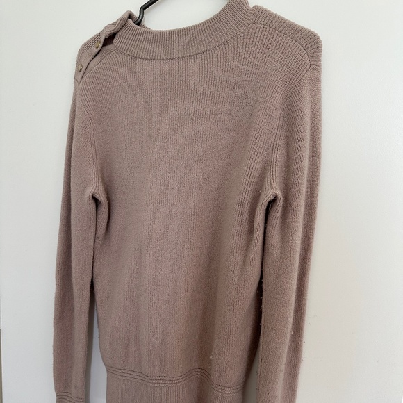 Club Monaco Lilac sweater - Picture 2 of 2